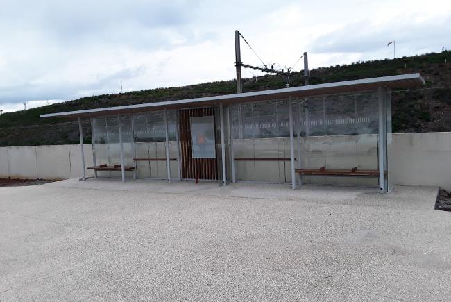 Passengers waiting shelters of Nîmes